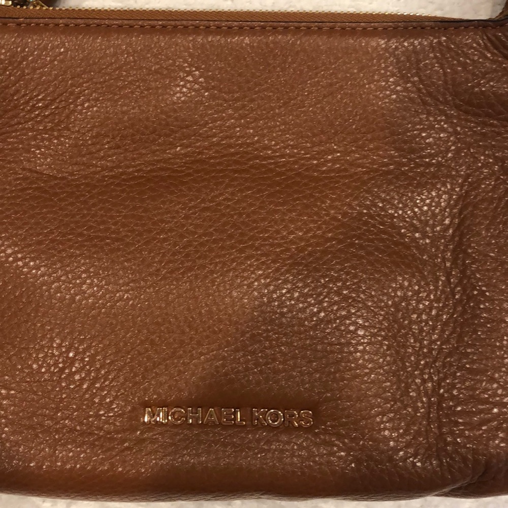 Michael Kors ♏️ Crossbody - Picture 3 of 11